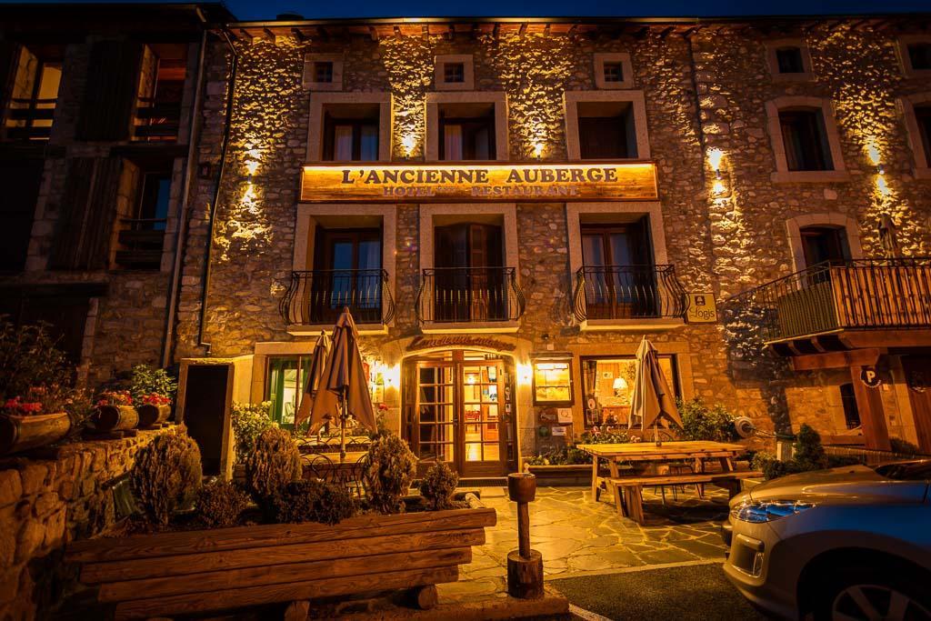 Logis Hotel Restaurant L'Ancienne Auberge Bolquere Pyrenees 2000 Exterior foto